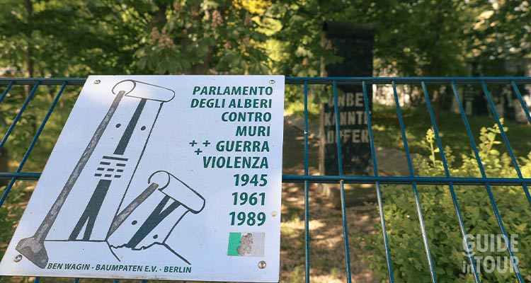 Il Parlamento degli Alberi, un monumento insolito e poco conosciuto di Berlino.